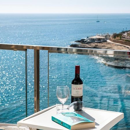 Scenic Seafront Duplex Apartment In Sliema Luaran gambar
