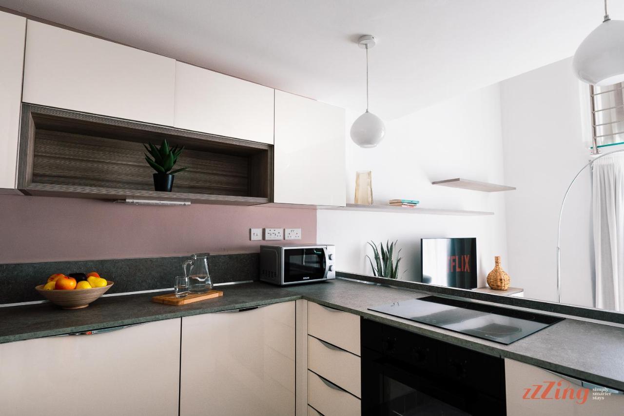 Scenic Seafront Duplex Apartment In Sliema Luaran gambar