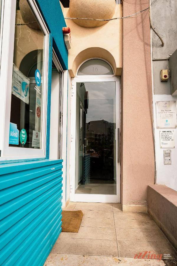 Scenic Seafront Duplex Apartment In Sliema Luaran gambar